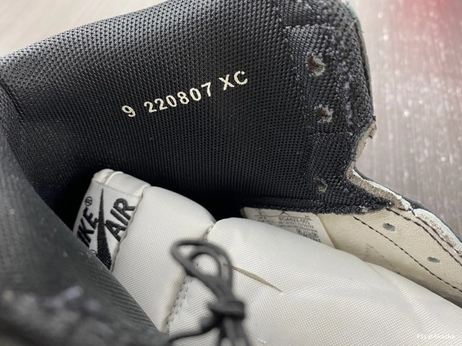 1 White (2023) Jordan BQ4422-001 Retro 85 Black High 1021